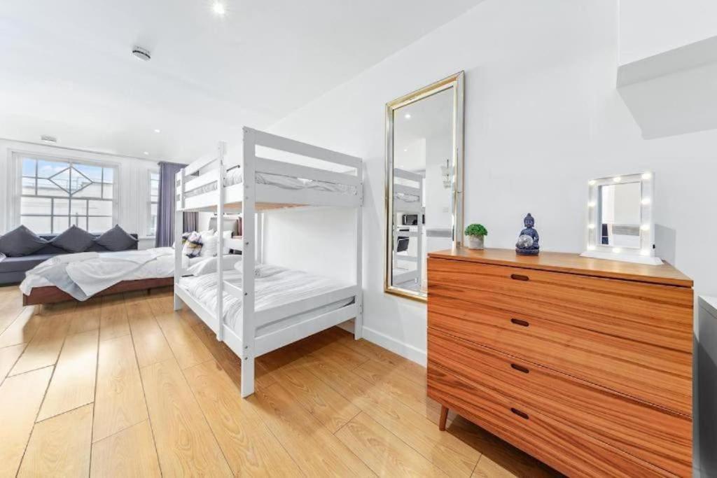 1 Bedroom Flat Piccadilly Sleep 7 In London Vr10 外观 照片